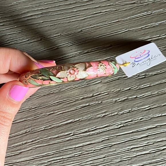 Flower Bangle - Picture 2 of 3